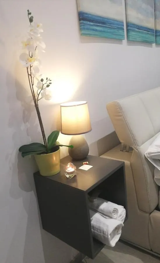Bed and Breakfast BeBaSu Neapel 2*,  Italien