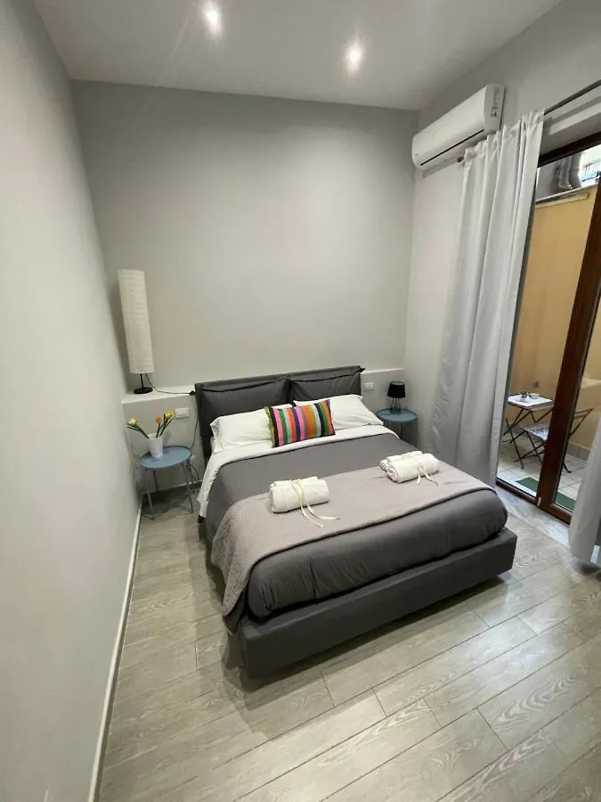 Bed and Breakfast BeBaSu Neapel Italien
